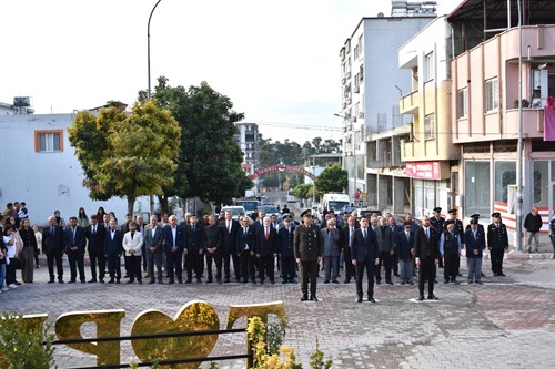 Cumhuriyetimizin kurucusu Ulu Önder Mustafa Kemal Atatürk’ ün ebediyete yolculuğunun 86. Yıldönümü nedeniyle İlçemizde Anma Programı düzenlendi